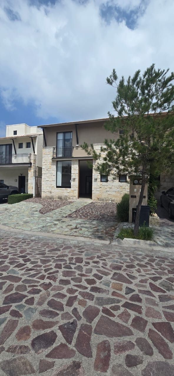 Casa en Hacienda Valbuena
