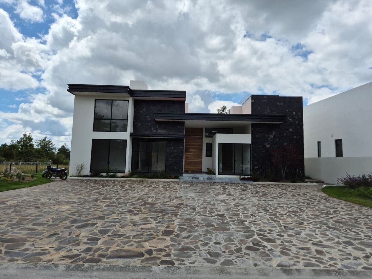 Casa en venta en Country Club Gran Jardín — foto 1