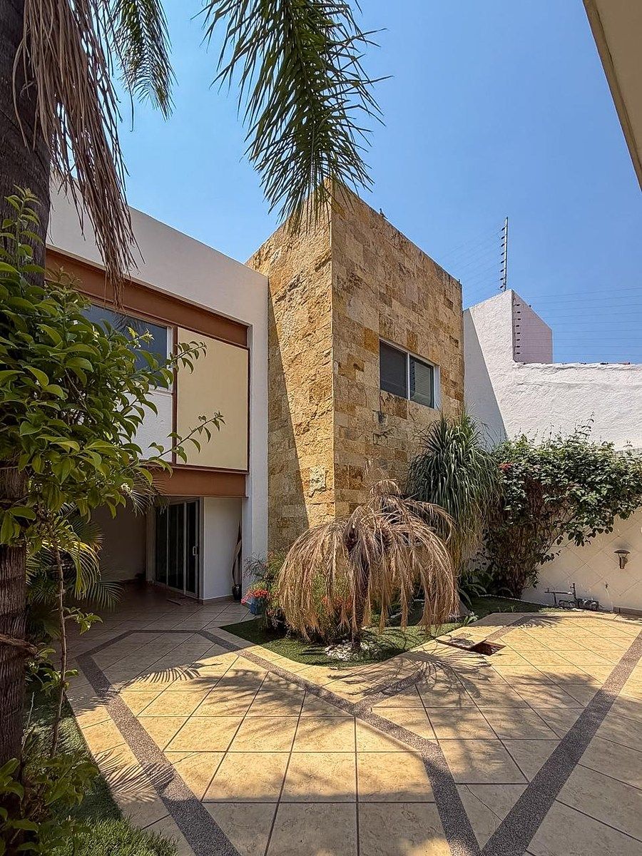 Casa en Jardines del Campestre